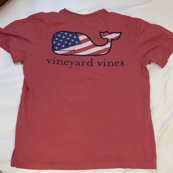 Vineyard vines tee - Picture 3 of 3